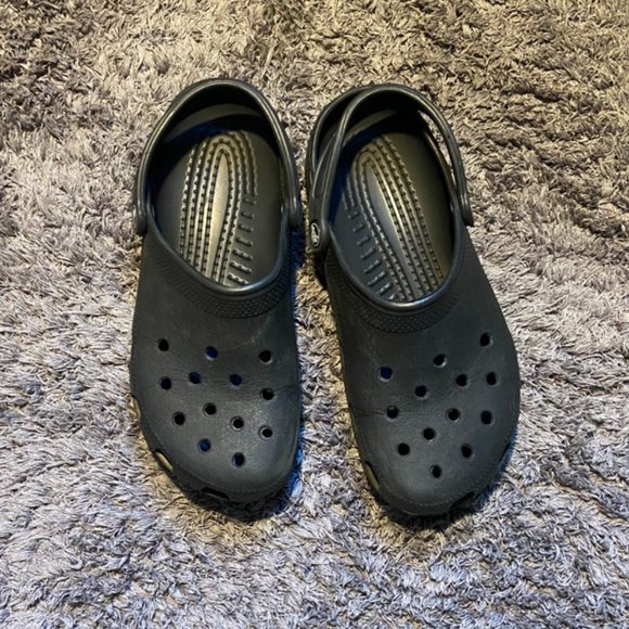 CROCS Shoes - Unisex Black Crocs - Men's 8, Women's 10